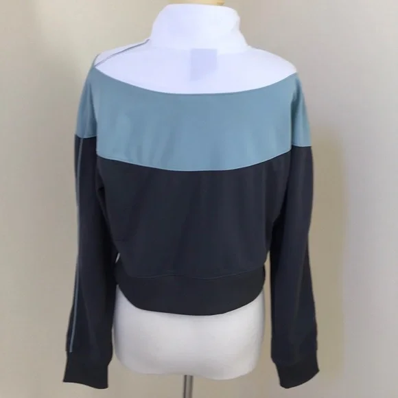 NWT! NIKE Size L Multi Combo cropped sweatshirt